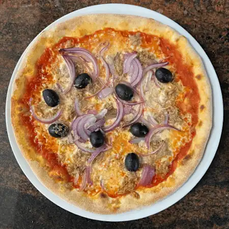 Pizza Al Tonno