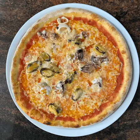 mit Meeresfrüchten und Knoblauch