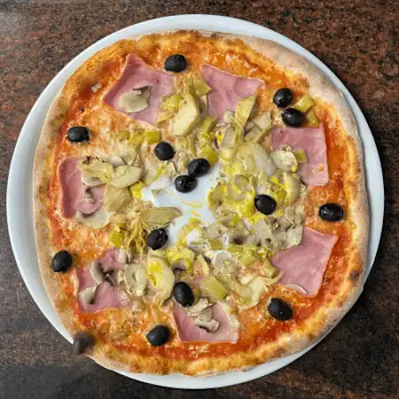 Pizza Capricciosa
